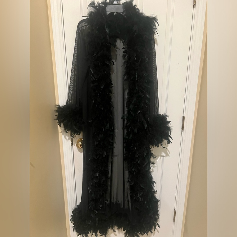 Victoria’s Secret 💐Teddy 💐Bra & panty💐 Long Sheer Feather Robe & 🎁 - Picture 6 of 16